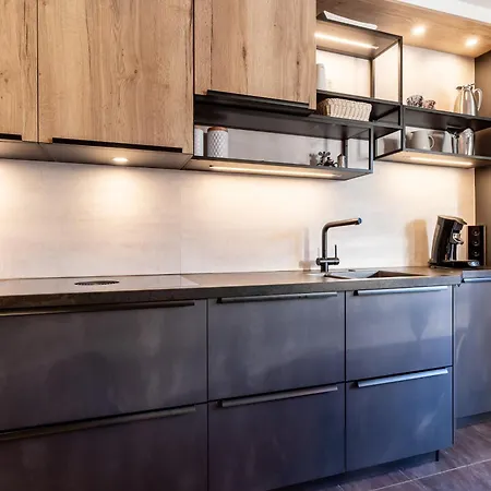 Reetdachhaus Tuemmeldiek Reetdachhaus Tuemmeldiek 6a *