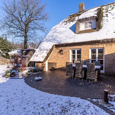 Reetdachhaus Tuemmeldiek Reetdachhaus Tuemmeldiek 6a